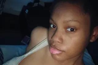 my pussy needs to be put in it... - Image 2