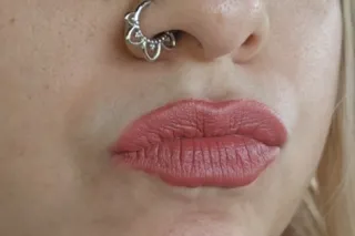 new in town lets meet - Image 4